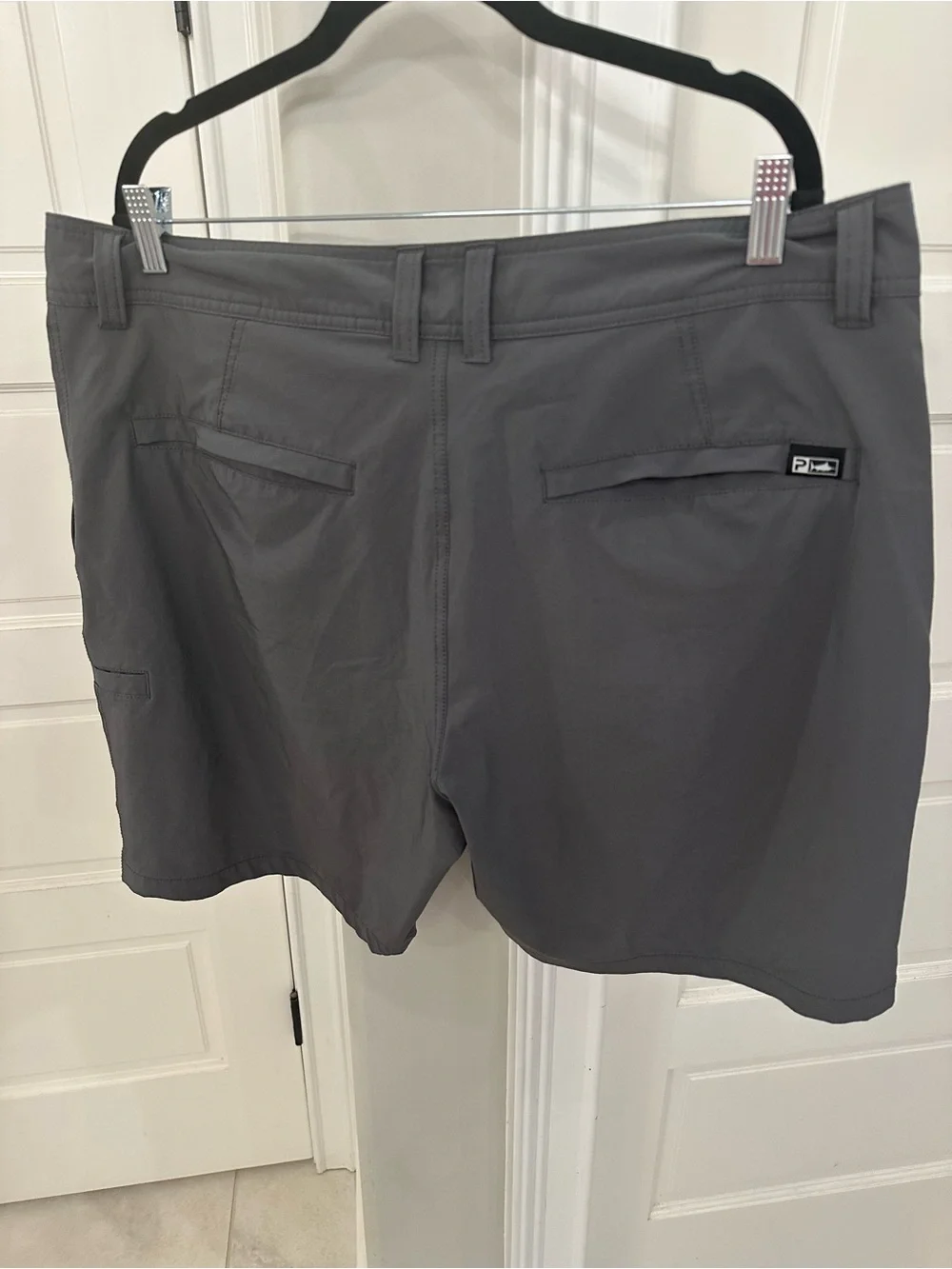 Pelagic Mens 38 Mako Hybrid Shorts Gray Chino Shorts Stretch Fishing Outdoor EUC